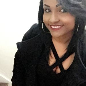 Meet your Posher, Cynthia